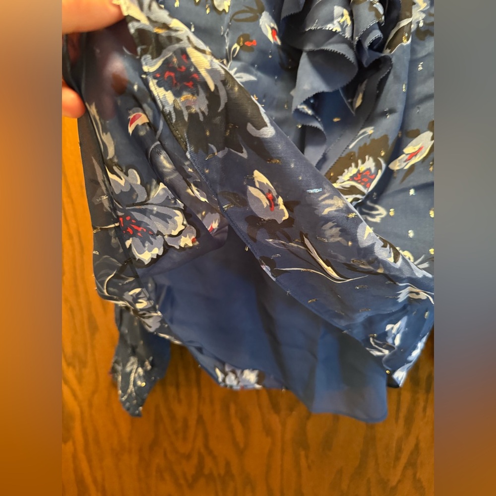 White House Black Market Sheer Blue Floral Blouse - Picture 10 of 11